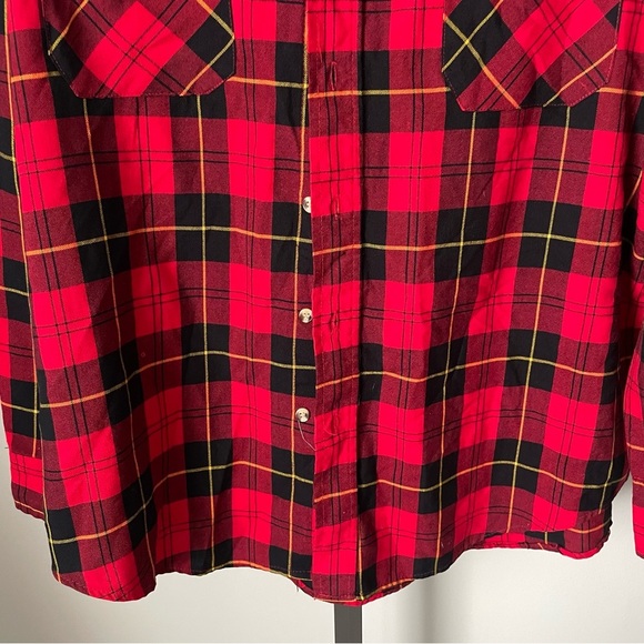 Vintage Northwest Territories Plaid Tartan Red Black Mens Grunge Button Down - Picture 5 of 10